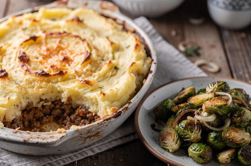 Lamsgehaktschotel met aardappelpuree en munt