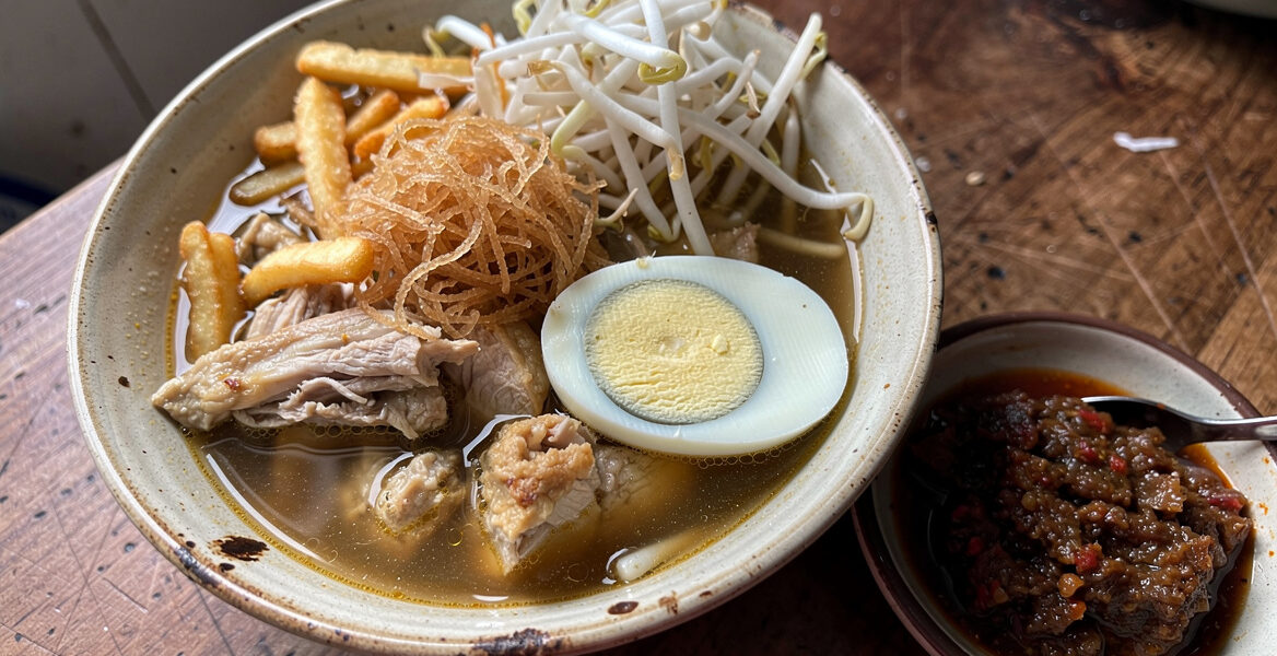 Saoto (Surinaamse kippensoep)