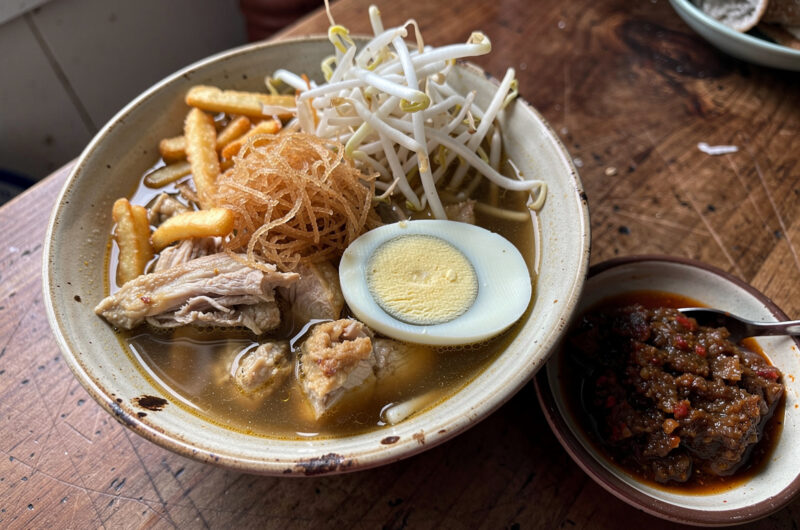 Saoto (Surinaamse kippensoep)