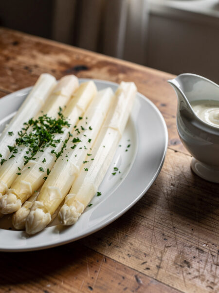 Asperges met mousselinesaus