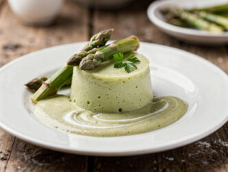 Aspergetimbaaltjes met aspergesaus