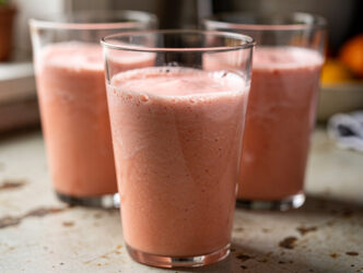 Sinaasappel-frambozensmoothie